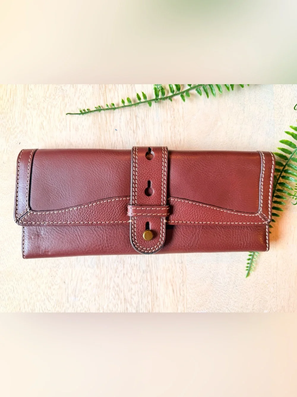 FOSSIL Fifty-Four Leather Clutch Wallet New Never Used